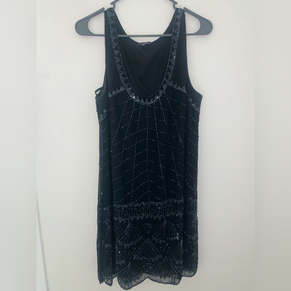 Le Chateau Beautiful 1920s style dress - Picture 1 of 3